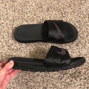 Nike Benassi Solar soft slides size 8